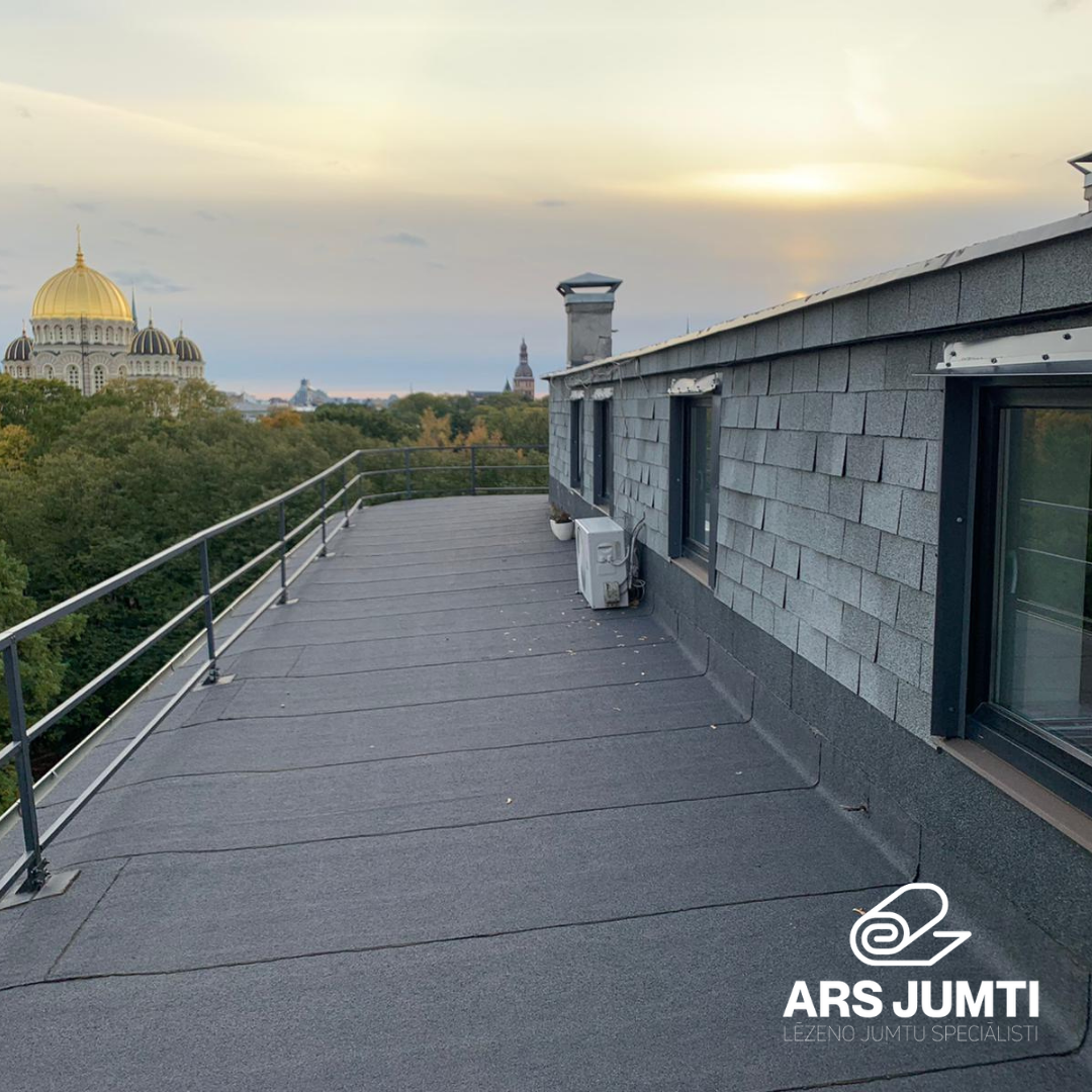 Jumta seguma darbi komercēkām